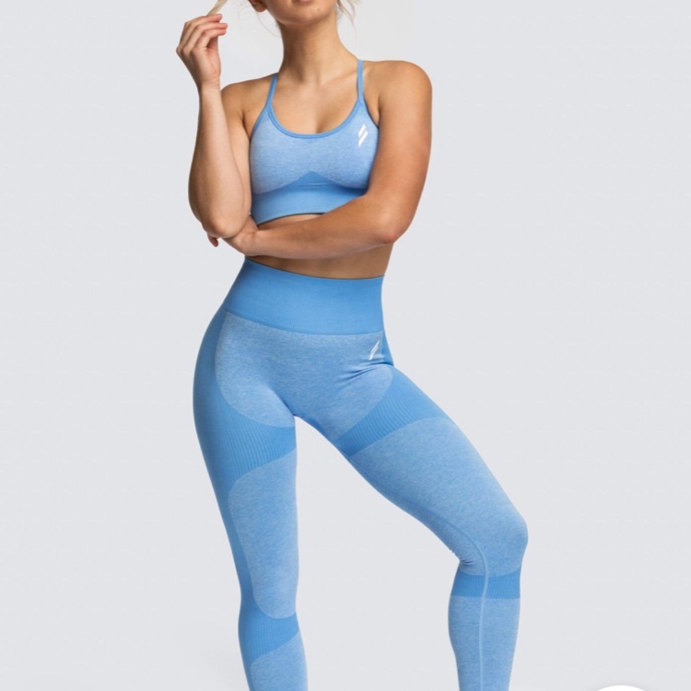 Seamless athletic set